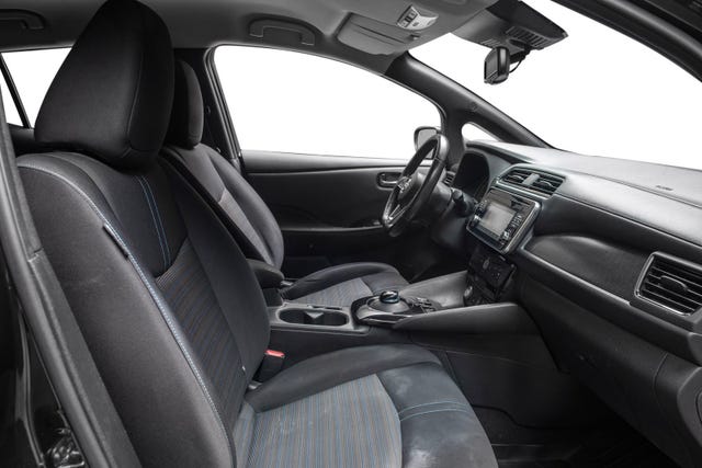 2018 NISSAN LEAF - 25