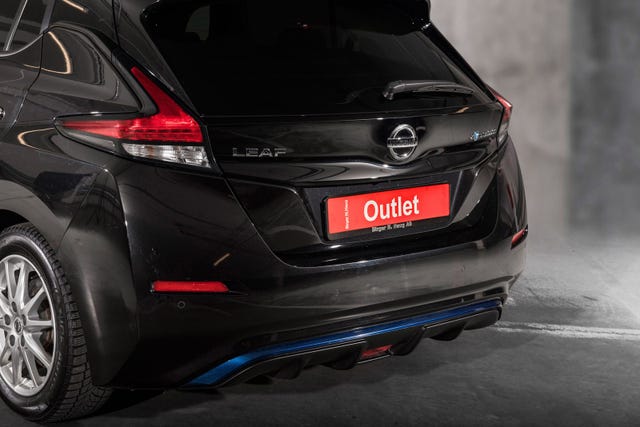 SJNFAAZE1U0008002 2018 NISSAN LEAF-5