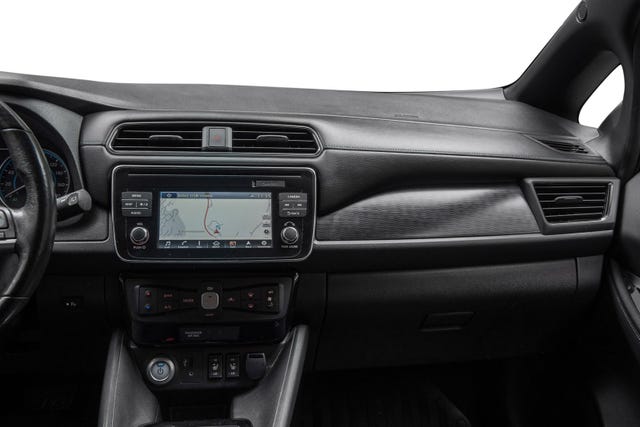 2018 NISSAN LEAF - 21