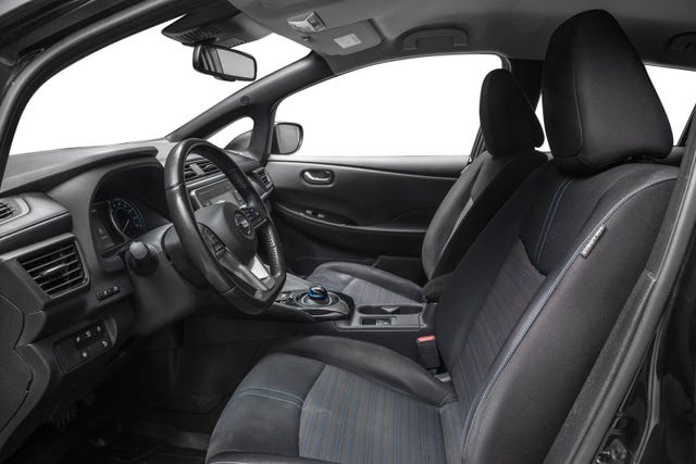 2018 NISSAN LEAF - 10