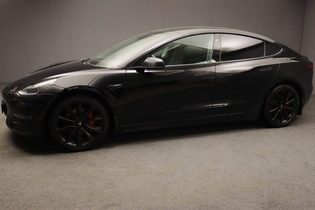 5YJ3E7EB2KF460752 2019 TESLA MODEL 3-5