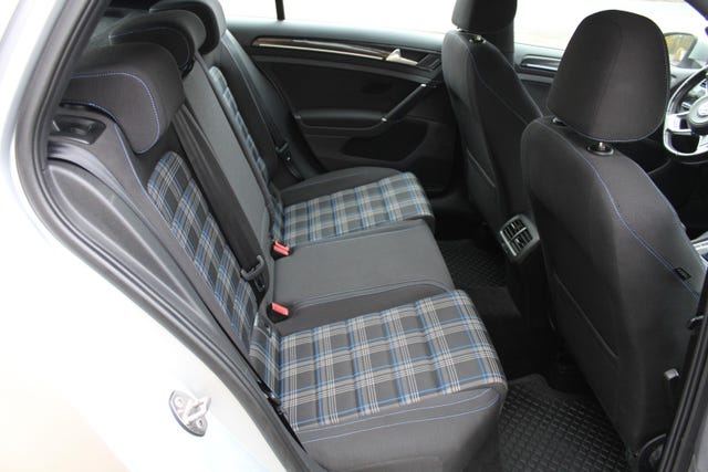 2015 VOLKSWAGEN GOLF - 15