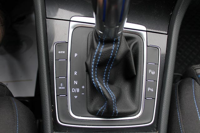 2015 VOLKSWAGEN GOLF - 31