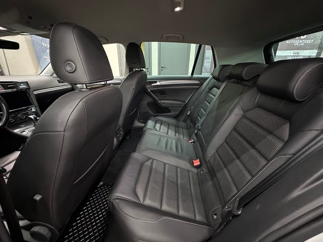 2019 VOLKSWAGEN GOLF - 15