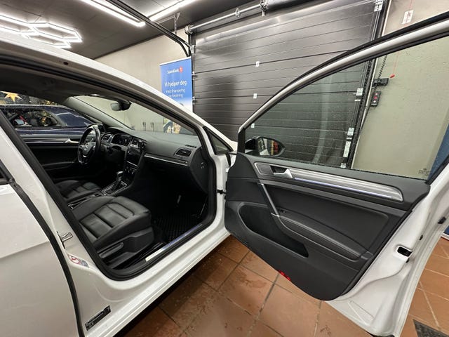 2019 VOLKSWAGEN GOLF - 22