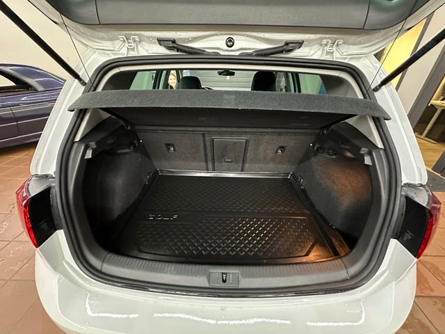 2019 VOLKSWAGEN GOLF - 18