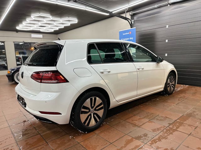 2019 VOLKSWAGEN GOLF - 9