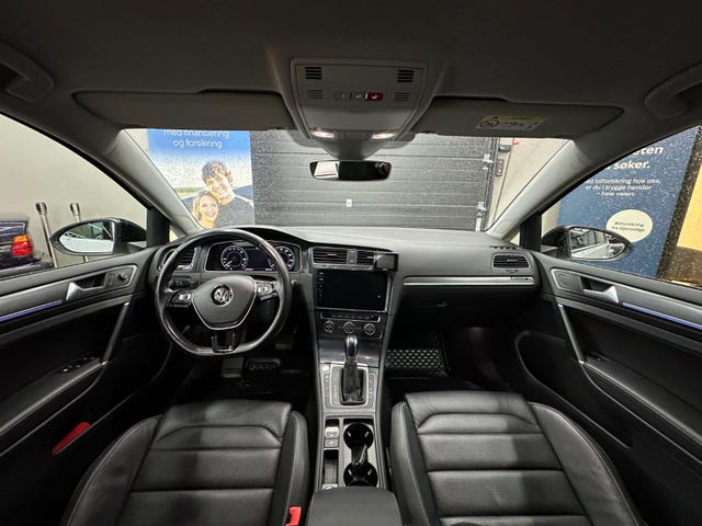 2019 VOLKSWAGEN GOLF - 26