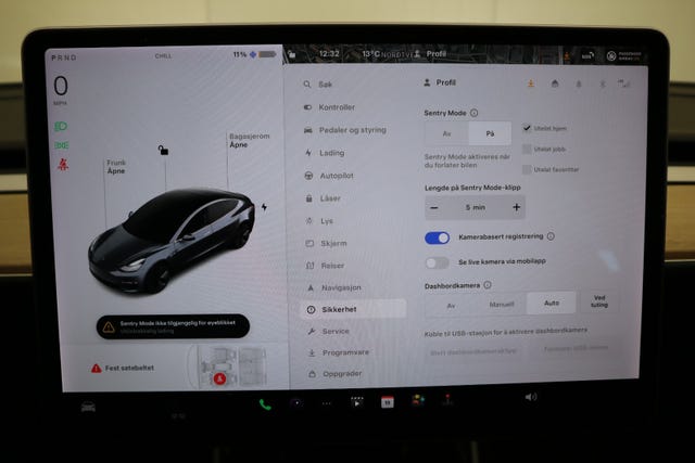 2019 TESLA MODEL 3 - 39