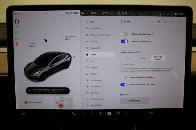 2019 TESLA MODEL 3 - 32