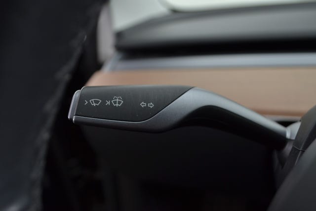2019 TESLA MODEL 3 - 16