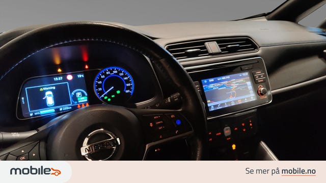 2018 NISSAN LEAF - 18