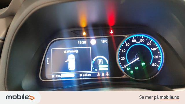 2018 NISSAN LEAF - 20