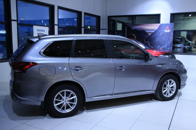 JMBXDGG3WLZ000869 2020 MITSUBISHI OUTLANDER-3