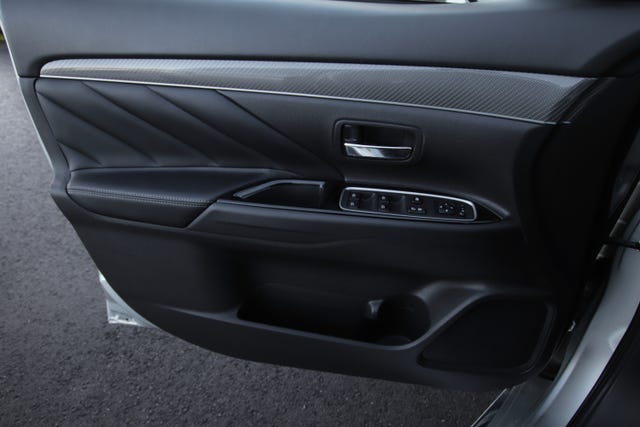 2020 MITSUBISHI OUTLANDER - 11