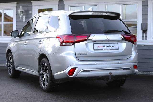 JMBXDGG3WLZ022866 2020 MITSUBISHI OUTLANDER-2