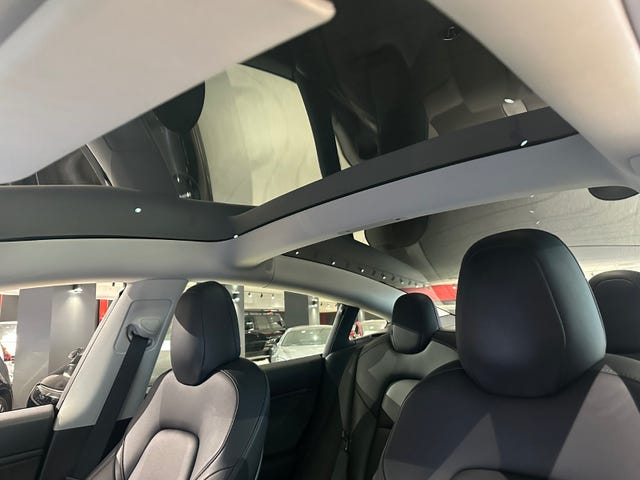 2019 TESLA MODEL 3 - 27