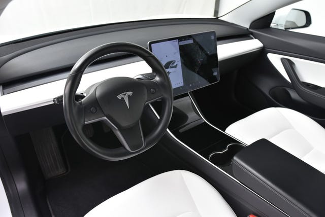 2019 TESLA MODEL 3 - 9