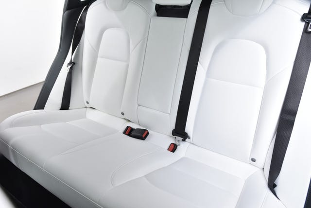 2019 TESLA MODEL 3 - 31