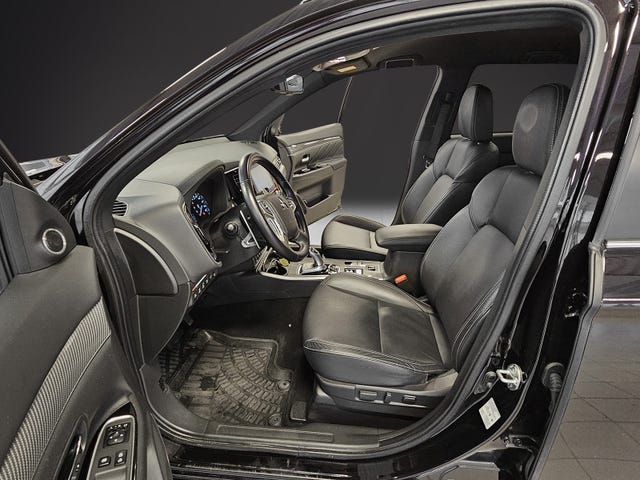 2020 MITSUBISHI OUTLANDER - 10