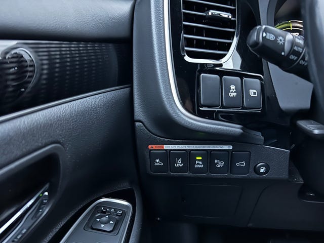 2020 MITSUBISHI OUTLANDER - 23