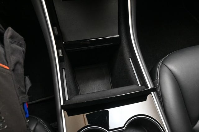 2019 TESLA MODEL 3 - 27