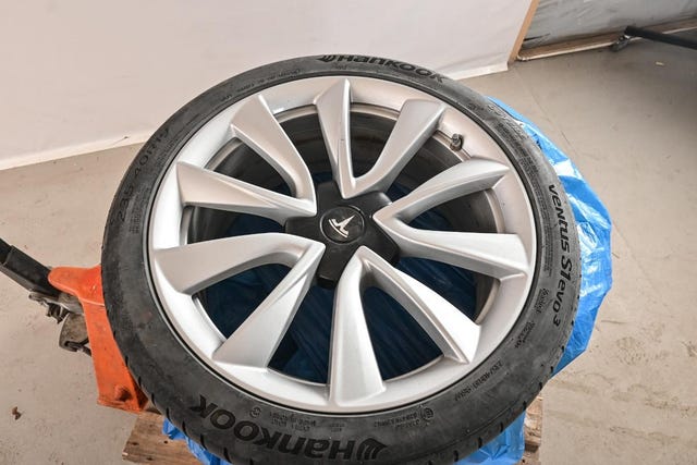 2019 TESLA MODEL 3 - 24