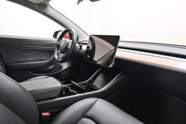 2019 TESLA MODEL 3 - 18