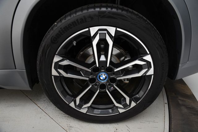 2023 BMW IX1 - 2
