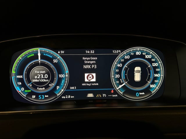 2019 VOLKSWAGEN GOLF - 11