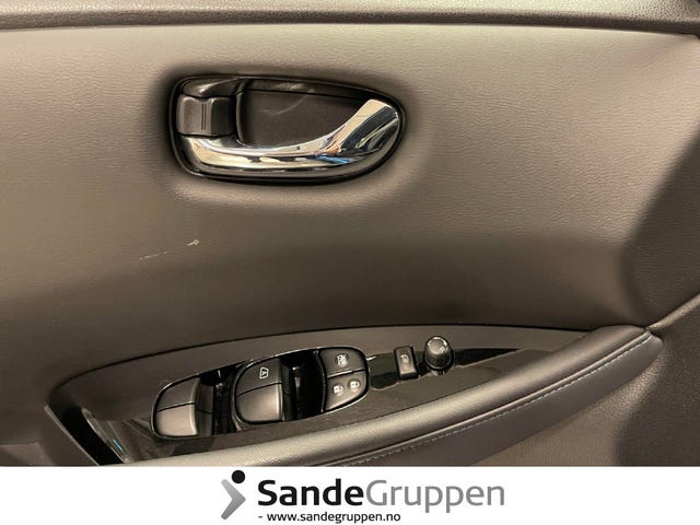2021 NISSAN LEAF - 17