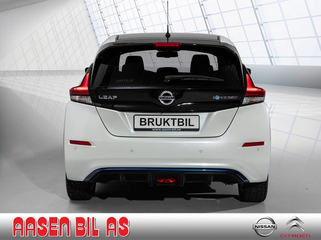 2018 NISSAN LEAF - 8