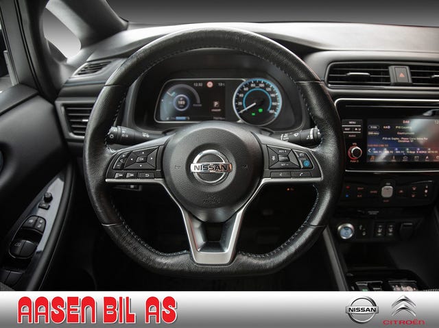 2018 NISSAN LEAF - 19