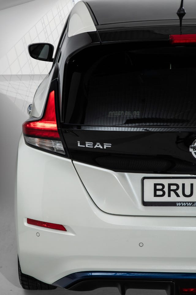 SJNFAAZE1U0036010 2018 NISSAN LEAF-5