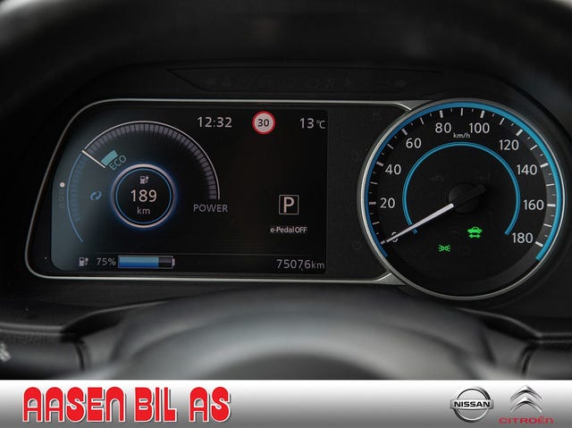 2018 NISSAN LEAF - 12