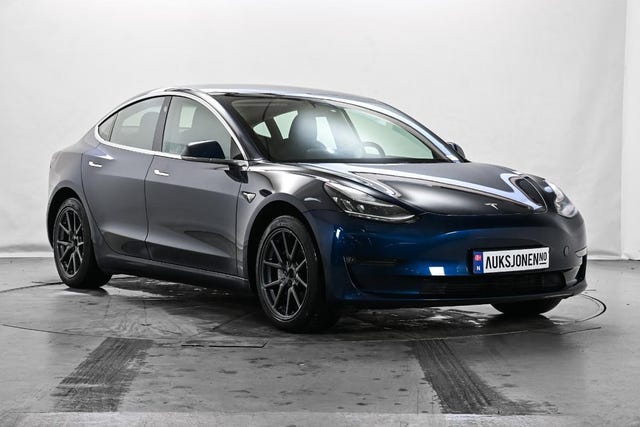 5YJ3E7EB0KF320148 2019 TESLA MODEL 3-0
