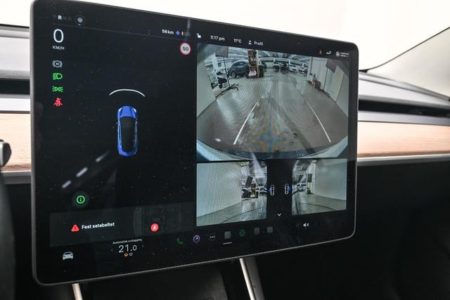 2019 TESLA MODEL 3 - 25