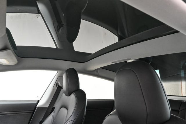 2019 TESLA MODEL 3 - 12