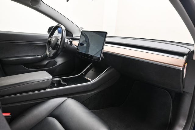 2019 TESLA MODEL 3 - 19