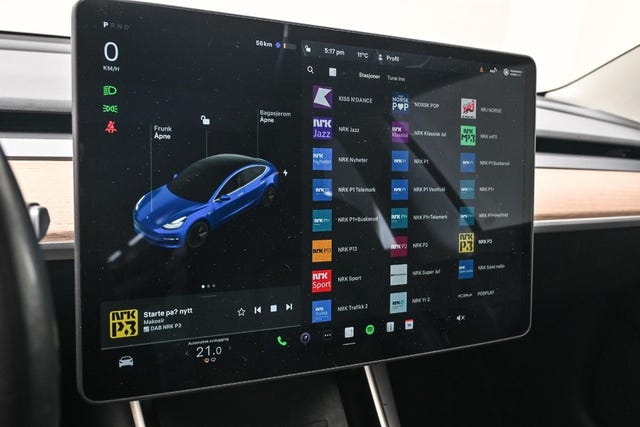 2019 TESLA MODEL 3 - 24