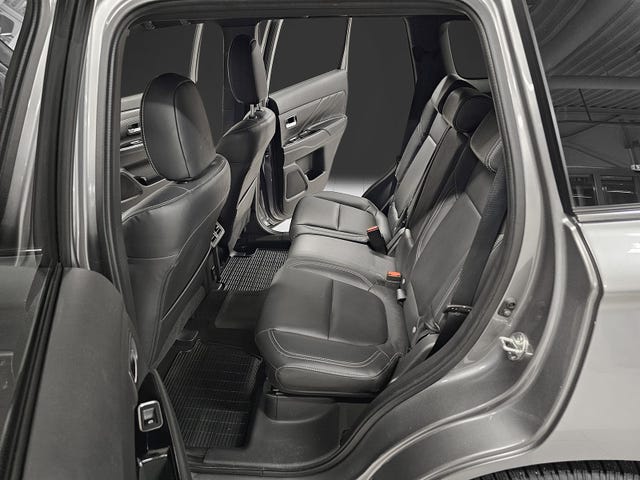 2020 MITSUBISHI OUTLANDER - 7