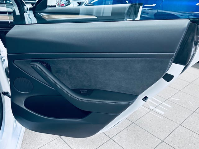 2021 TESLA MODEL 3 - 26