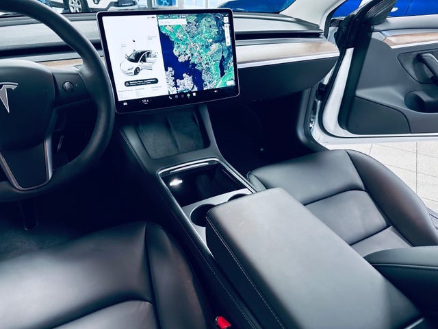 2021 TESLA MODEL 3 - 14