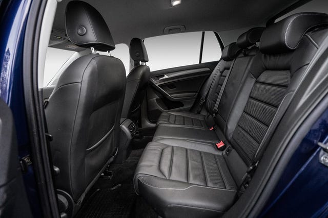 2019 VOLKSWAGEN GOLF - 24