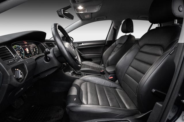 2019 VOLKSWAGEN GOLF - 10