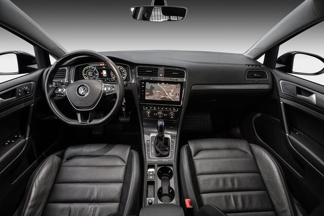 2019 VOLKSWAGEN GOLF - 21