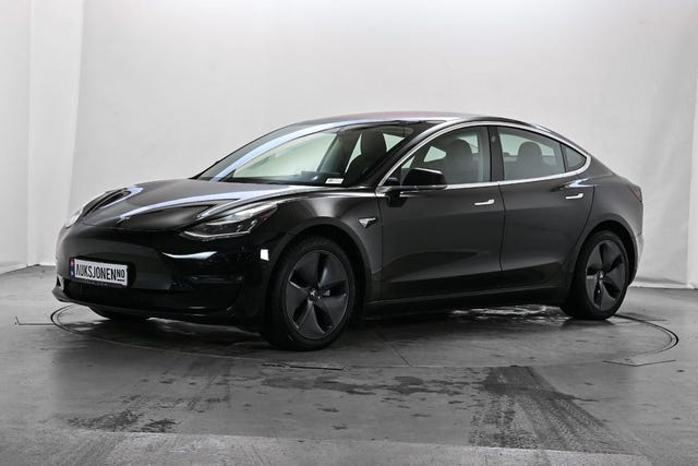 5YJ3E7EB9KF243859 2019 TESLA MODEL 3-4