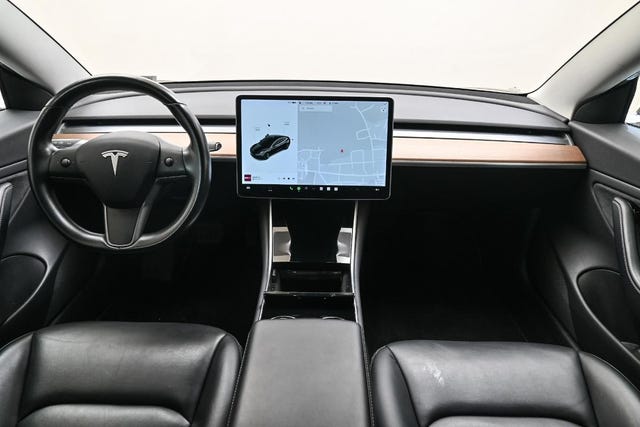 2019 TESLA MODEL 3 - 18