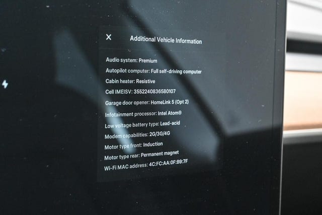 2019 TESLA MODEL 3 - 39