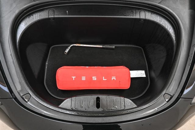 2019 TESLA MODEL 3 - 27